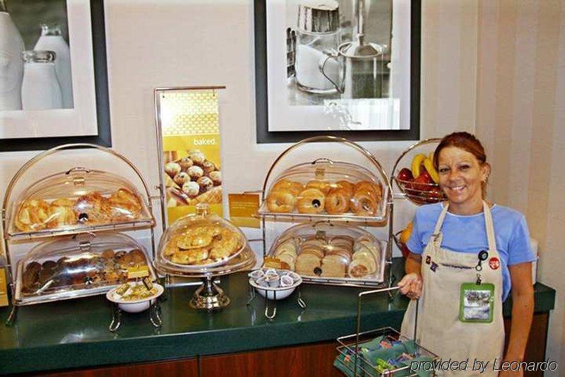 Hampton Inn New Bern Restoran gambar